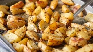 Greek Lemon Garlic Roasted Potatoes [upl. by Robi]