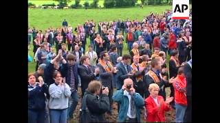 N IRELAND PORTADOWN SECURITY FORCES BLOCK ORANGE ORDER MARCH [upl. by Ycniuq587]