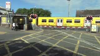 Birkdale Level Crossing [upl. by Zevahc]